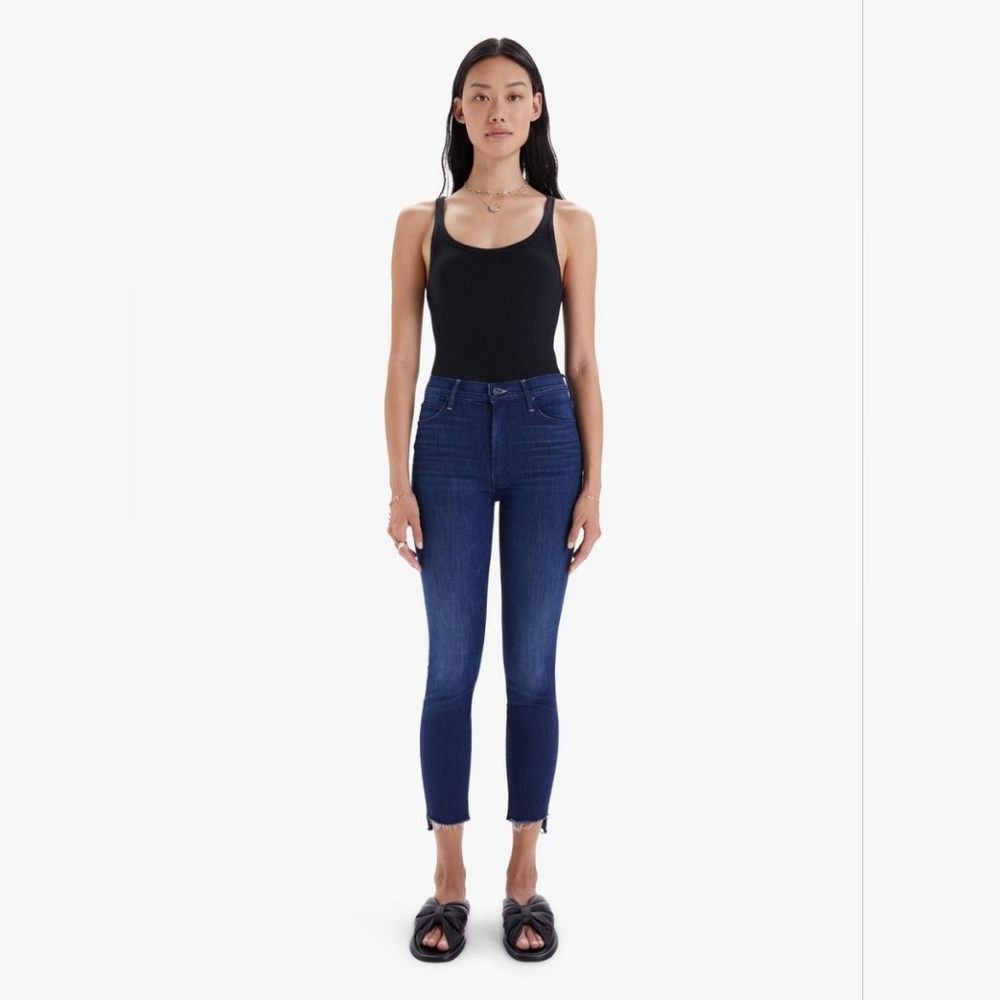 Mother Stunner Zip Ankle Step Fray Jeans Size 26